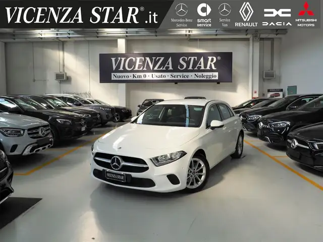 Mercedes-Benz A 220 SPORT AUTOMATIC