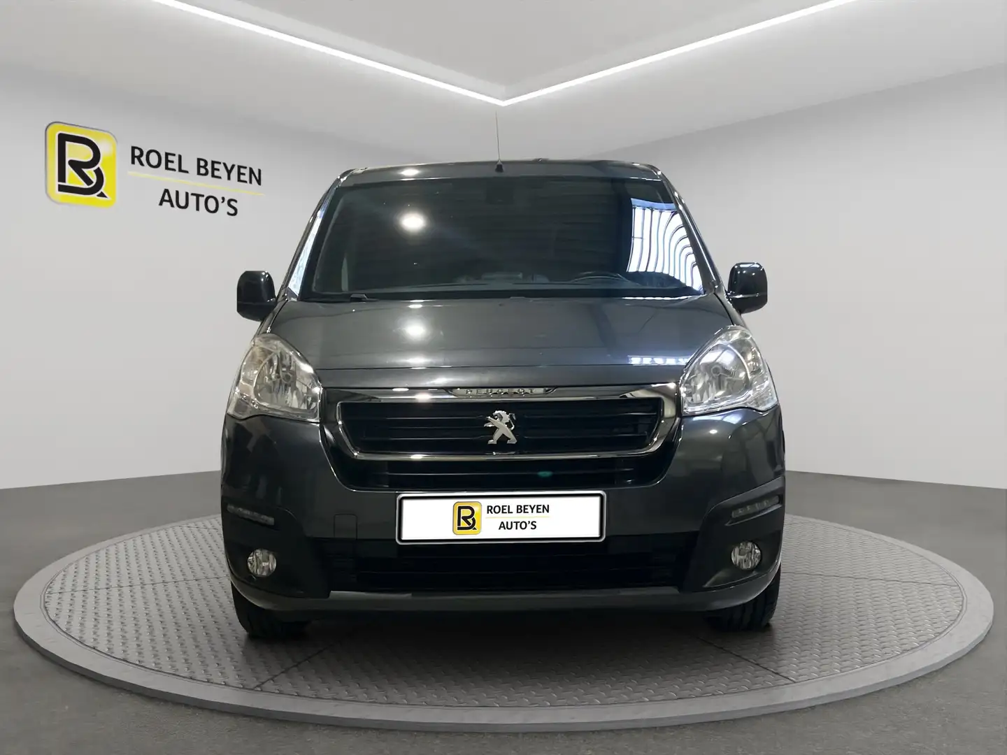 Peugeot Partner 1,6HDI L2 Navi 10850€ = All-In 12M Omniumgar. Gris - 2