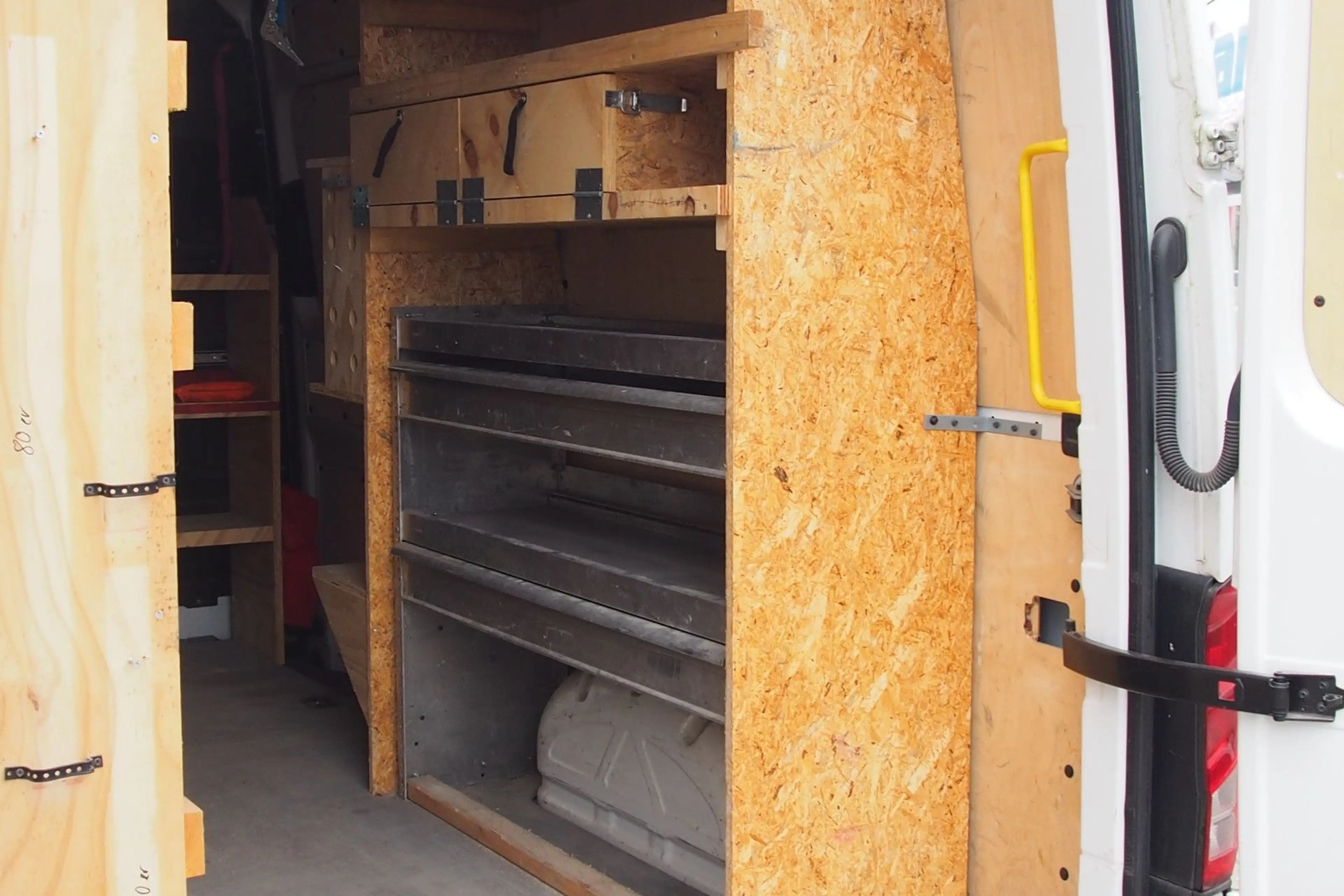 Volkswagen Crafter Kasten 35 mittellang Hochdach FWD Trendl — photo 8