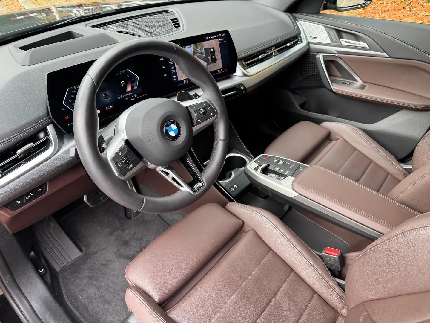 BMW X1 xDrive23i M Sportpakket Pro | Comfort Pack | Trekh Noir - 2