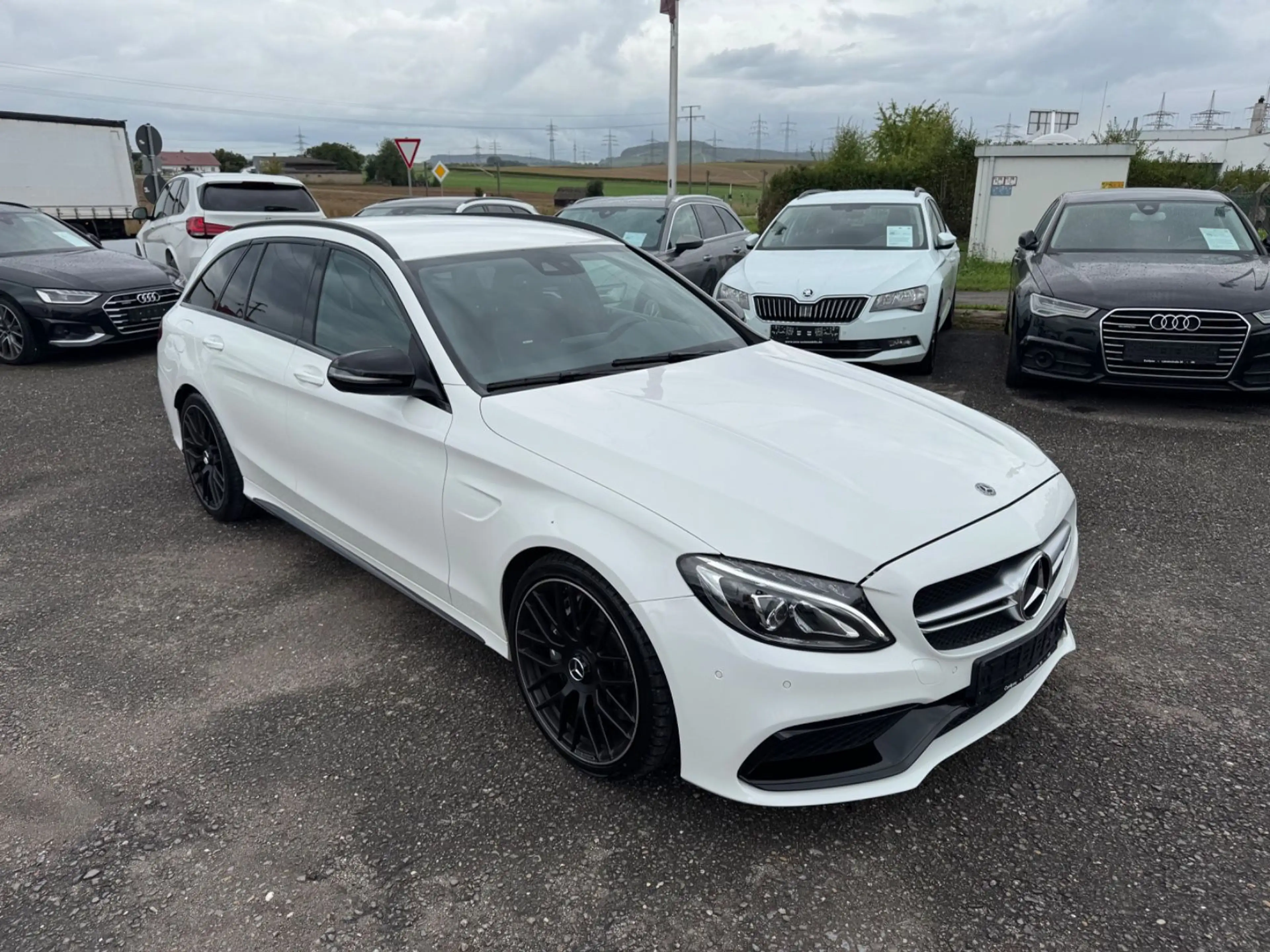 Mercedes-Benz C 63 AMG Night Paket Burmester LED 2.Hand 360Kam — photo 3