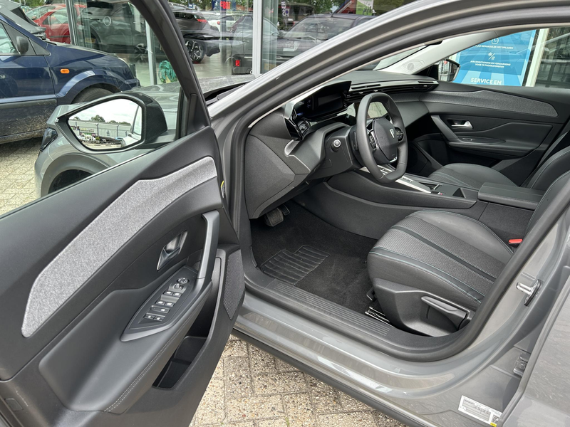 Peugeot 408 1.2 Hybrid 145 e-DCS6 Allure — photo 7