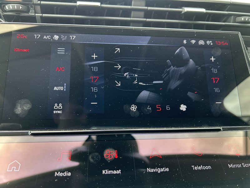 Peugeot 408 1.2 Hybrid 145 e-DCS6 Allure — photo 14
