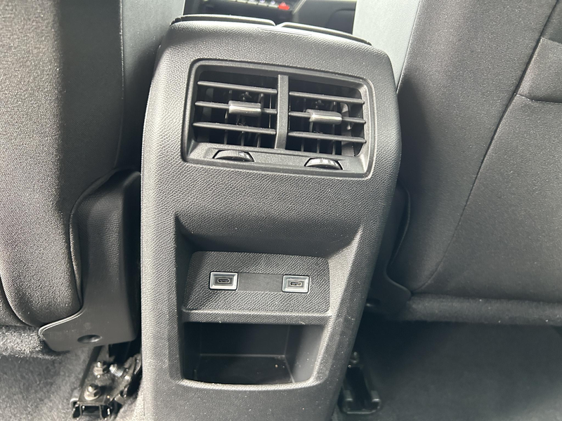 Peugeot 408 1.2 Hybrid 145 e-DCS6 Allure — photo 22