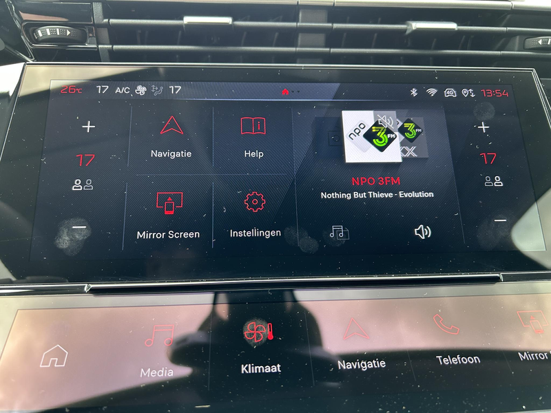 Peugeot 408 1.2 Hybrid 145 e-DCS6 Allure — photo 12