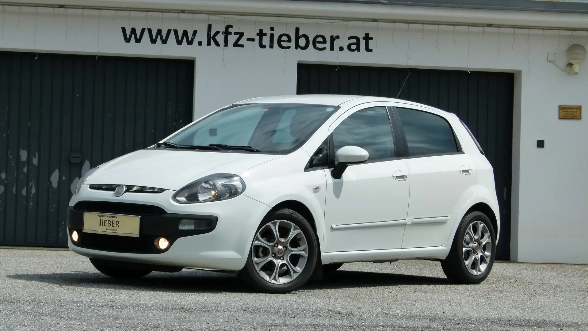 Fiat Punto Evo Race 1,4 *PICKERL NEU 6/2027*1.BESITZ* Weiß - 1