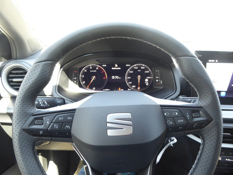 SEAT Ibiza FR Edition 1.0 TSI 95PS — photo 4