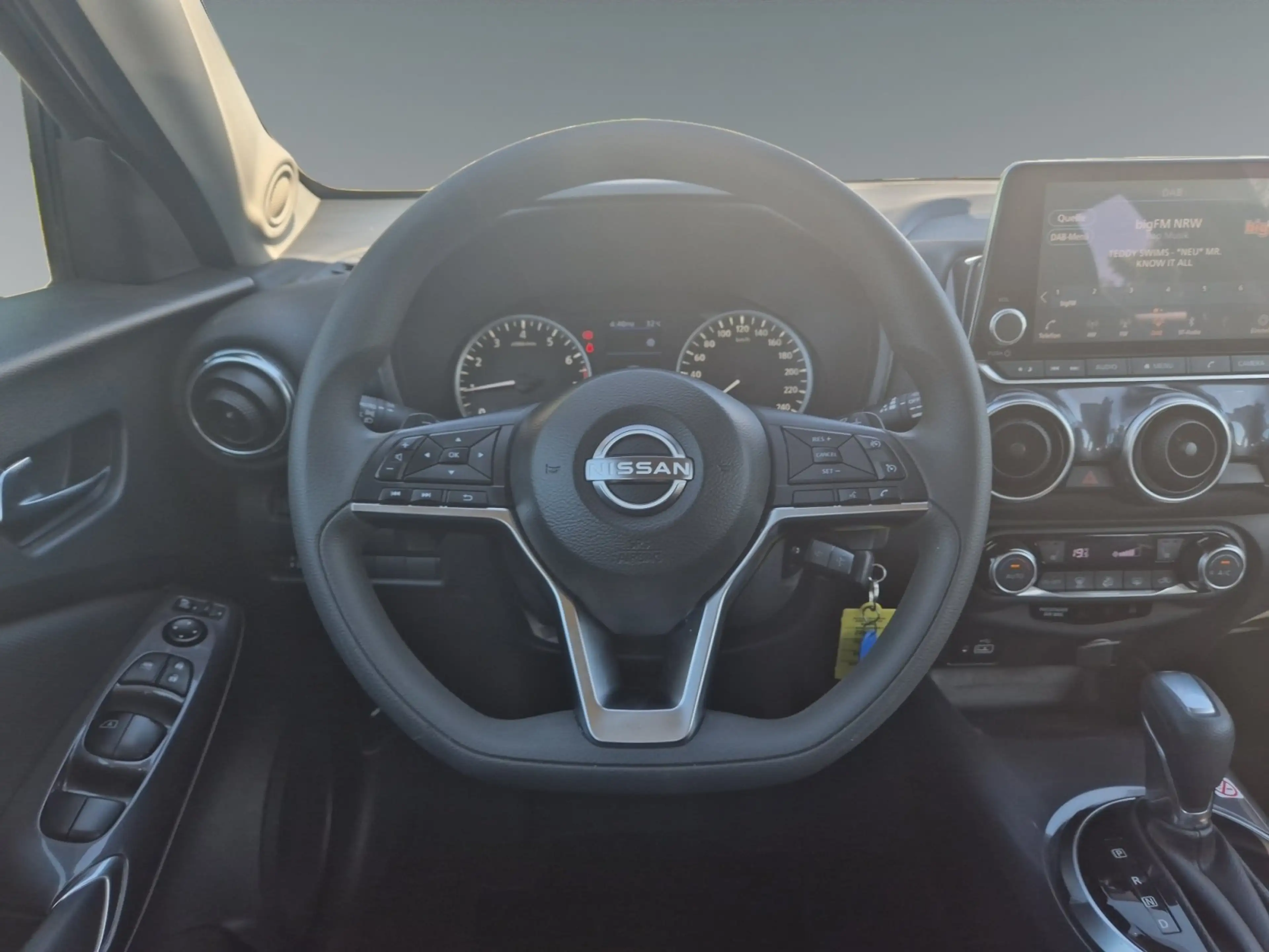 Nissan Juke 1,0 Acenta Autom *KLIMAAUTOMATIK*RFK*SHZ*LED — photo 13