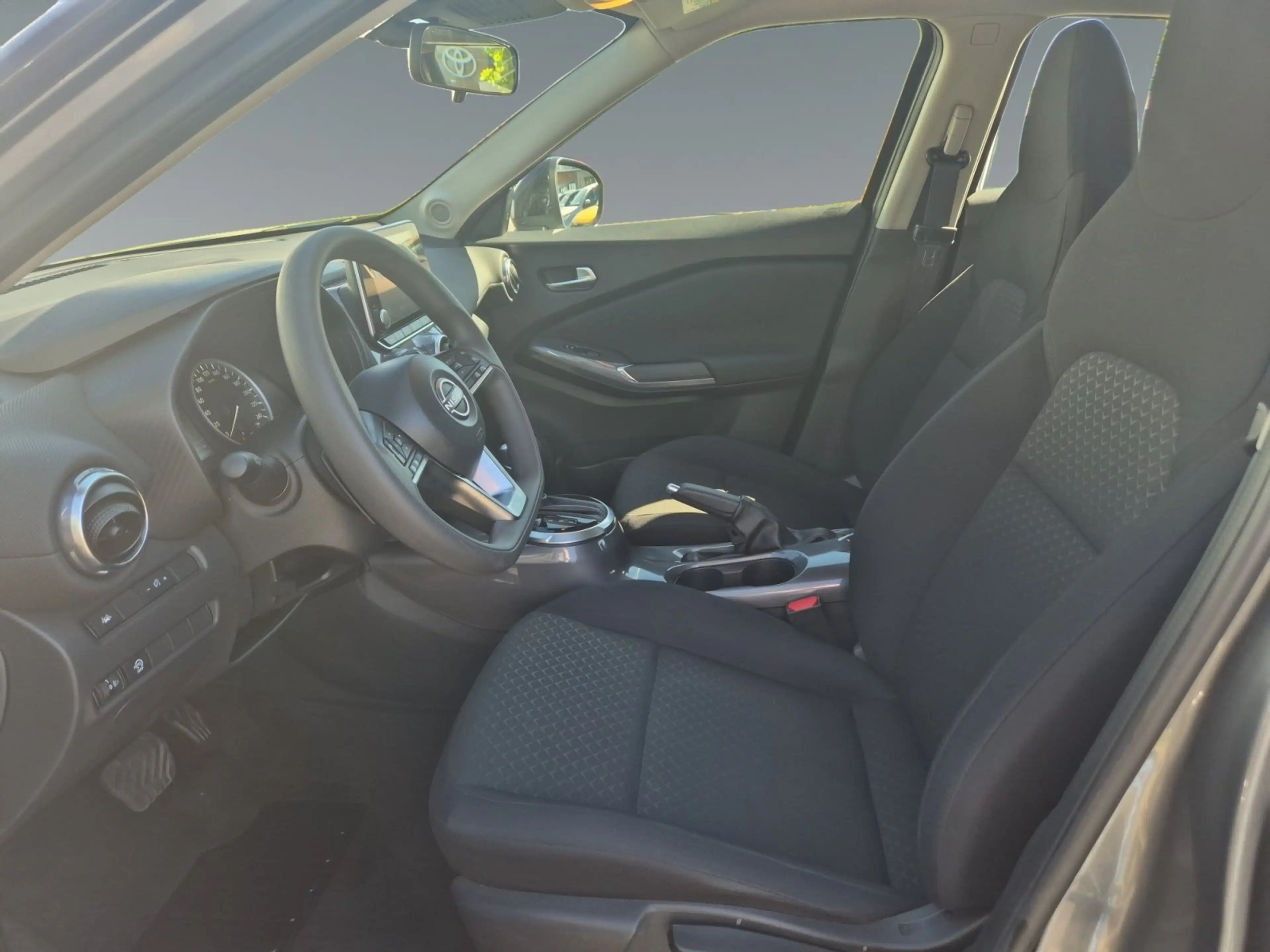 Nissan Juke 1,0 Acenta Autom *KLIMAAUTOMATIK*RFK*SHZ*LED — photo 10