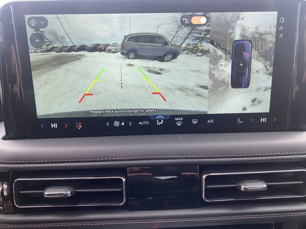 Lincoln Aviator снимка Lincoln Aviator