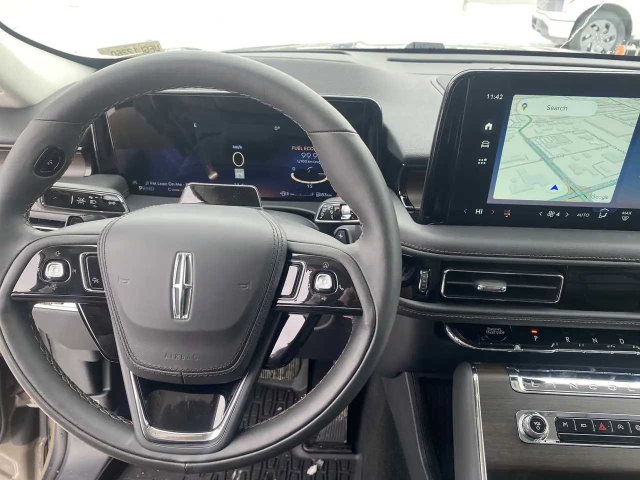 Lincoln Aviator снимка Lincoln Aviator