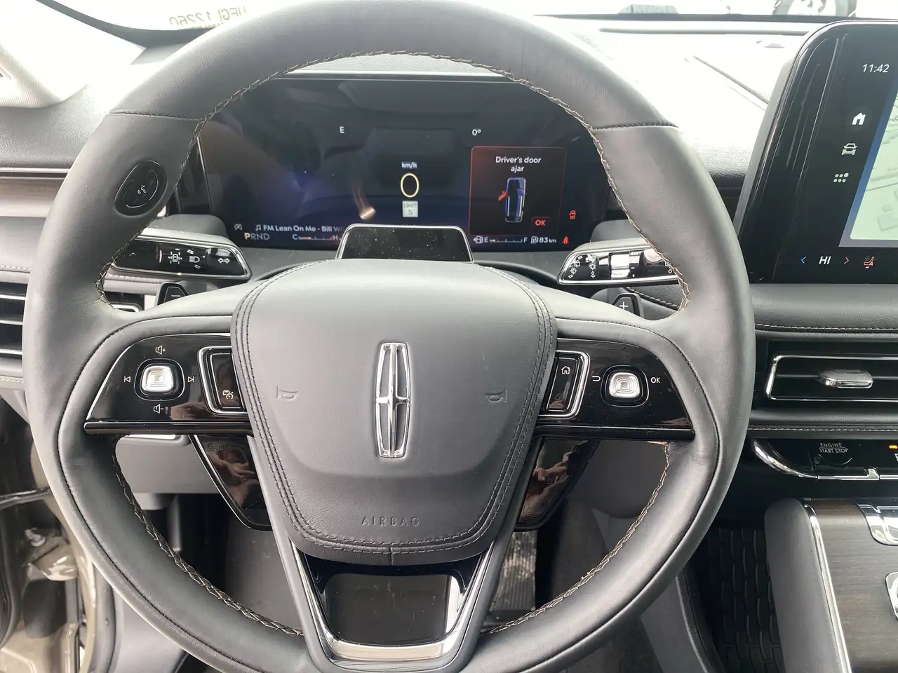 Lincoln Aviator снимка Lincoln Aviator