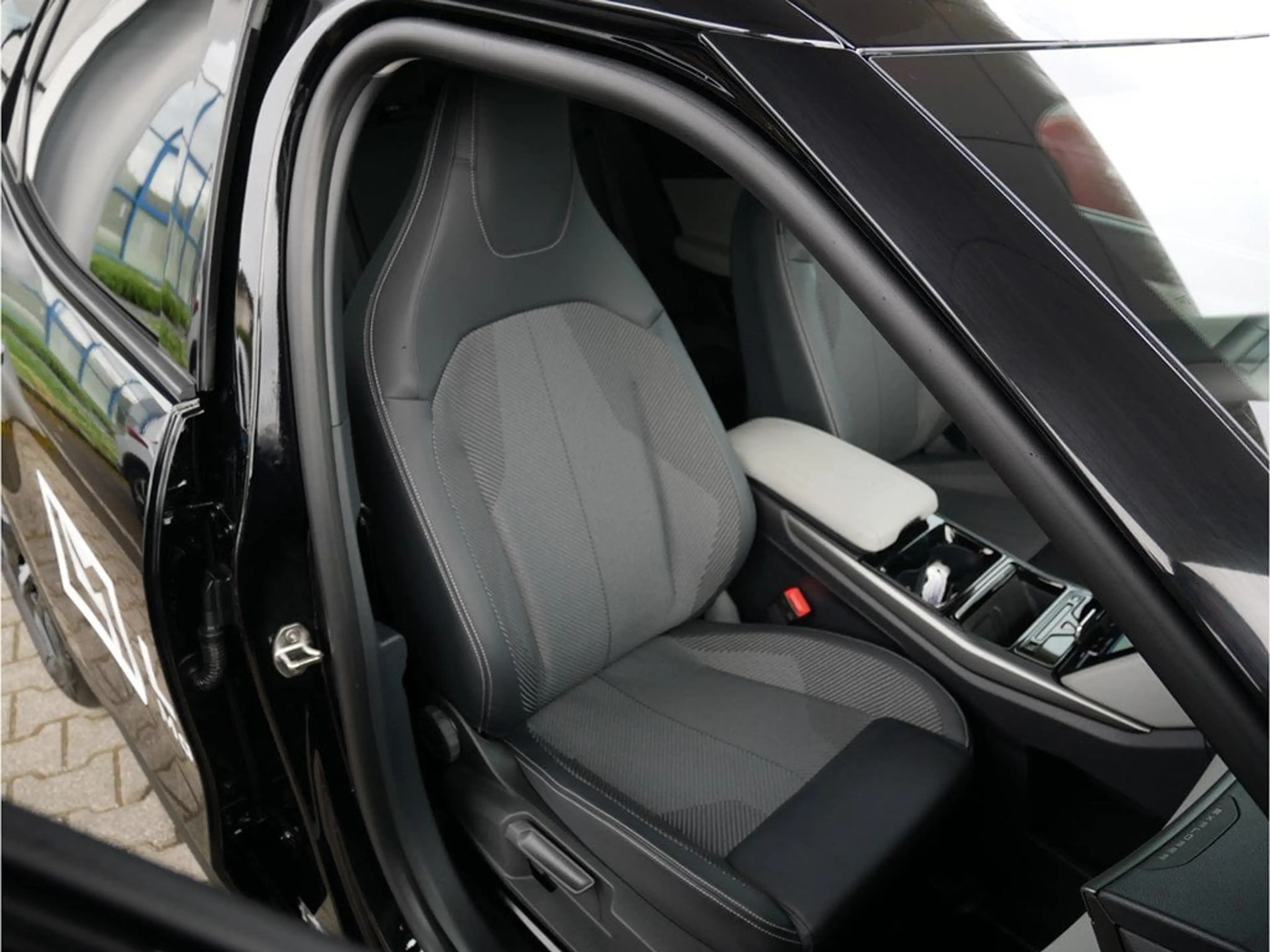 Ford Explorer 77 kWh RWD Premium — photo 5