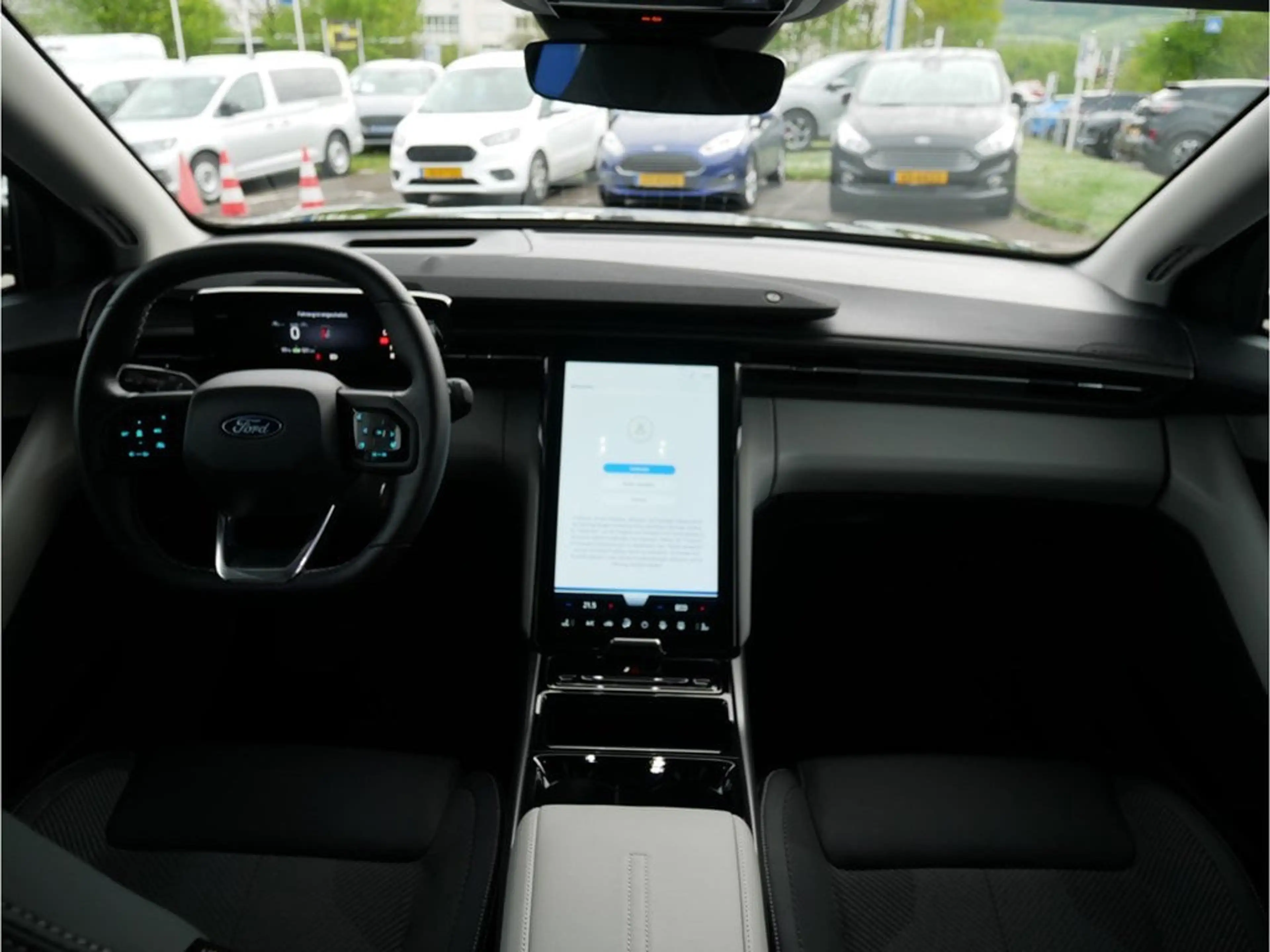 Ford Explorer 77 kWh RWD Premium — photo 4