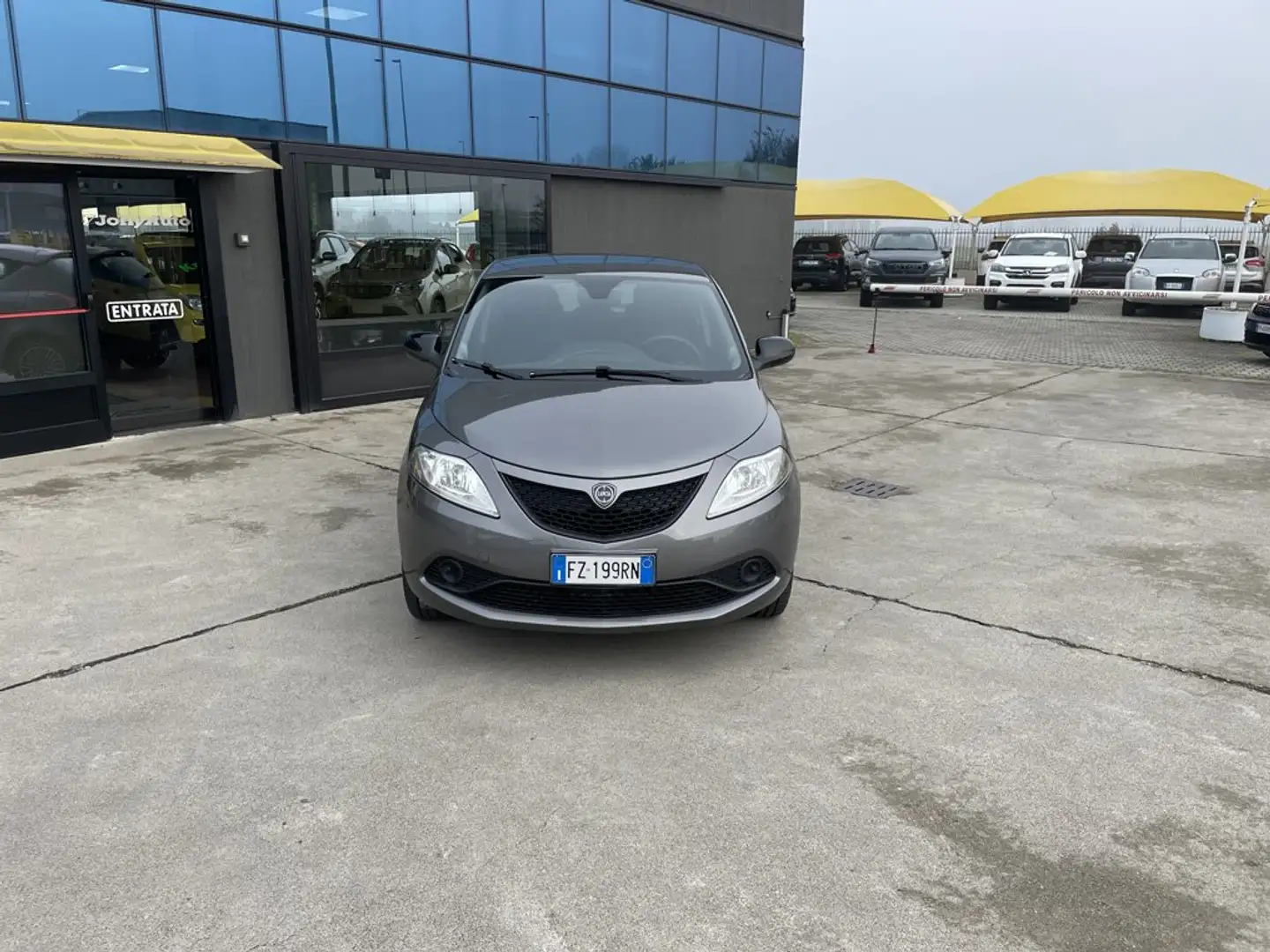 Lancia Ypsilon 1.2 Gold ecochic Gpl 69cv OK NEOPATENTATI Grigio - 2