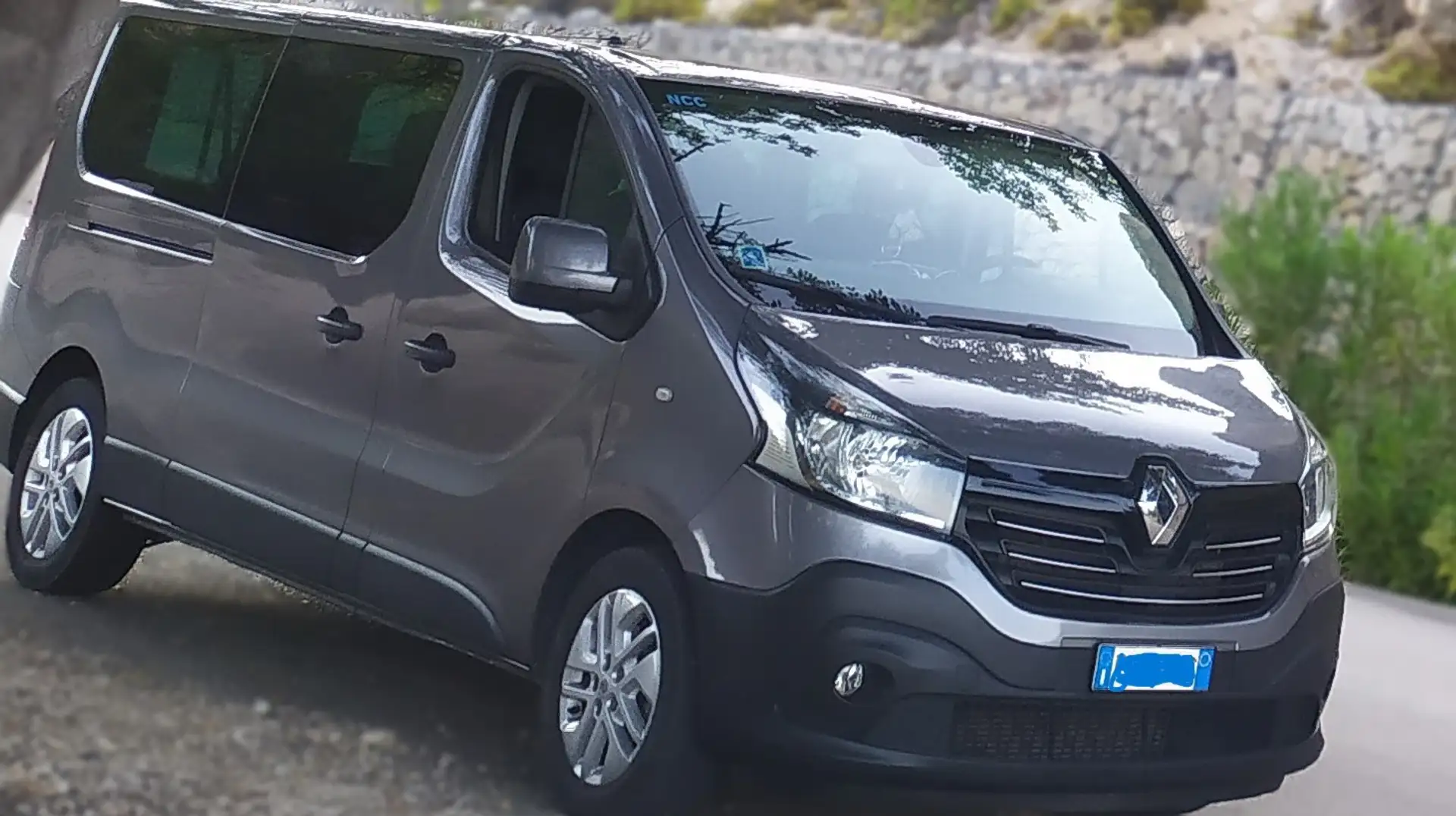 Renault Trafic 9 posti ,4 porte,diesel, - 2