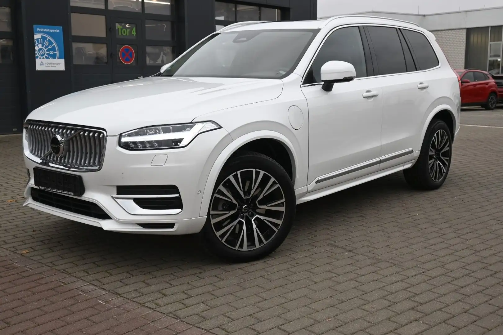 Volvo XC90 T8RCBright*PANO*LUFT*360°*AHK* KEIN MIETWAG Weiß - 1