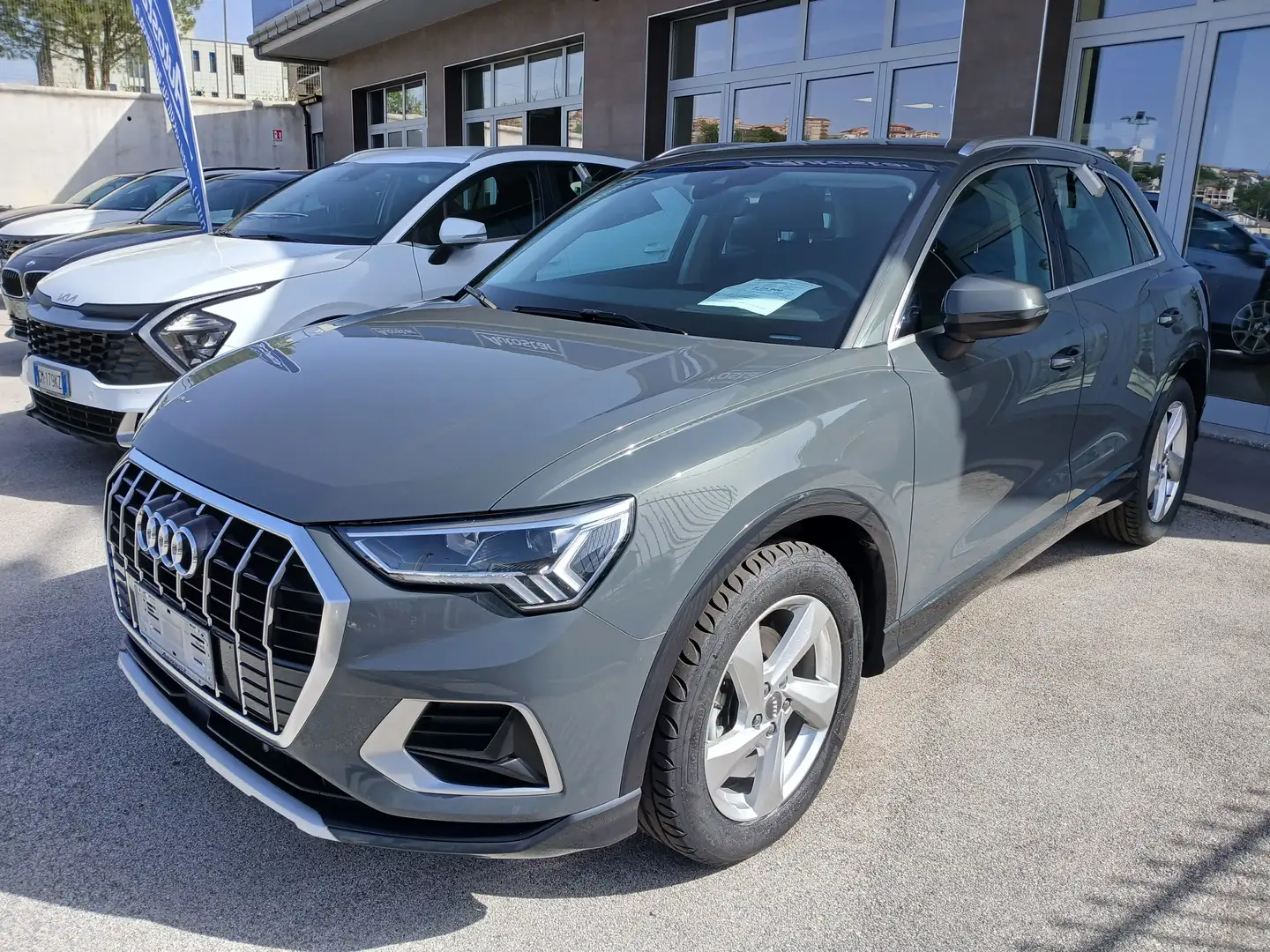 Audi Q3 AUDI Q3 1.5 TFSI 150CV 35 ADVANCED BENZINA Grigio - 2