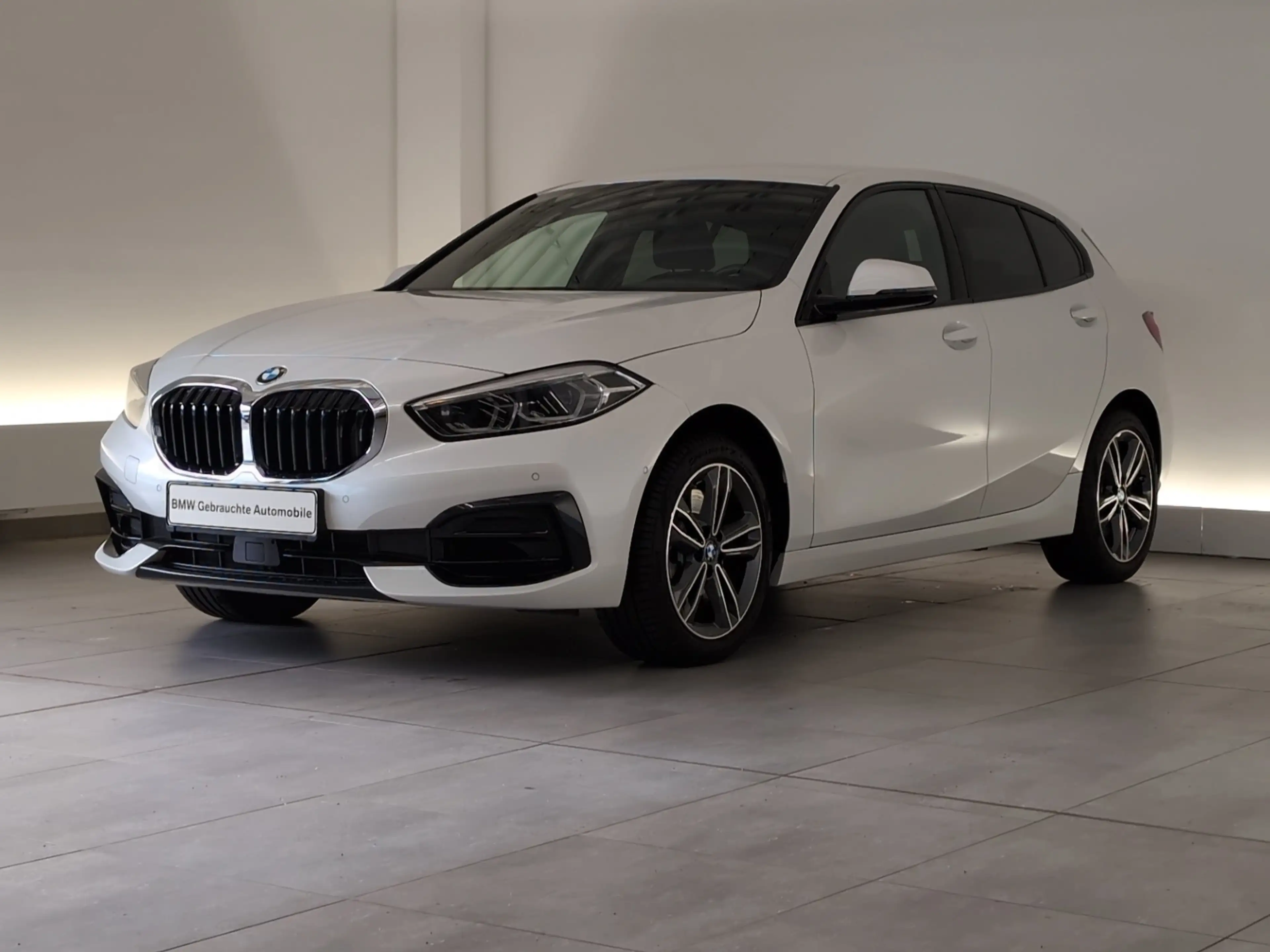 BMW 120 i Sport Line Navi/LED/RFK/ACC/HiFi/SLI — photo 2