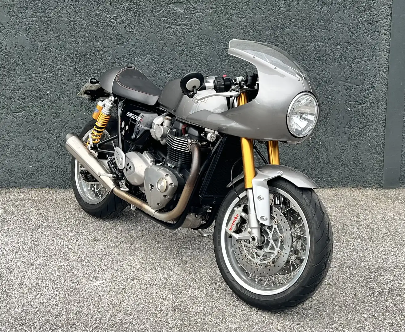 Triumph Thruxton Plateado - 1