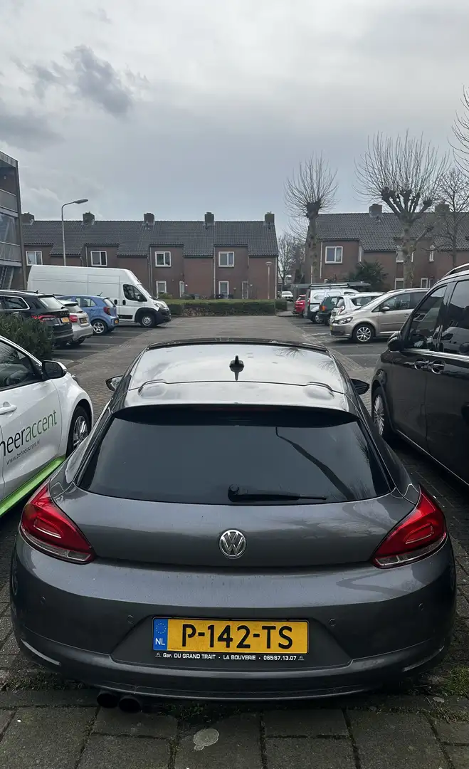 Volkswagen Scirocco 1.4 TSI Highl. Plus Grijs - 1
