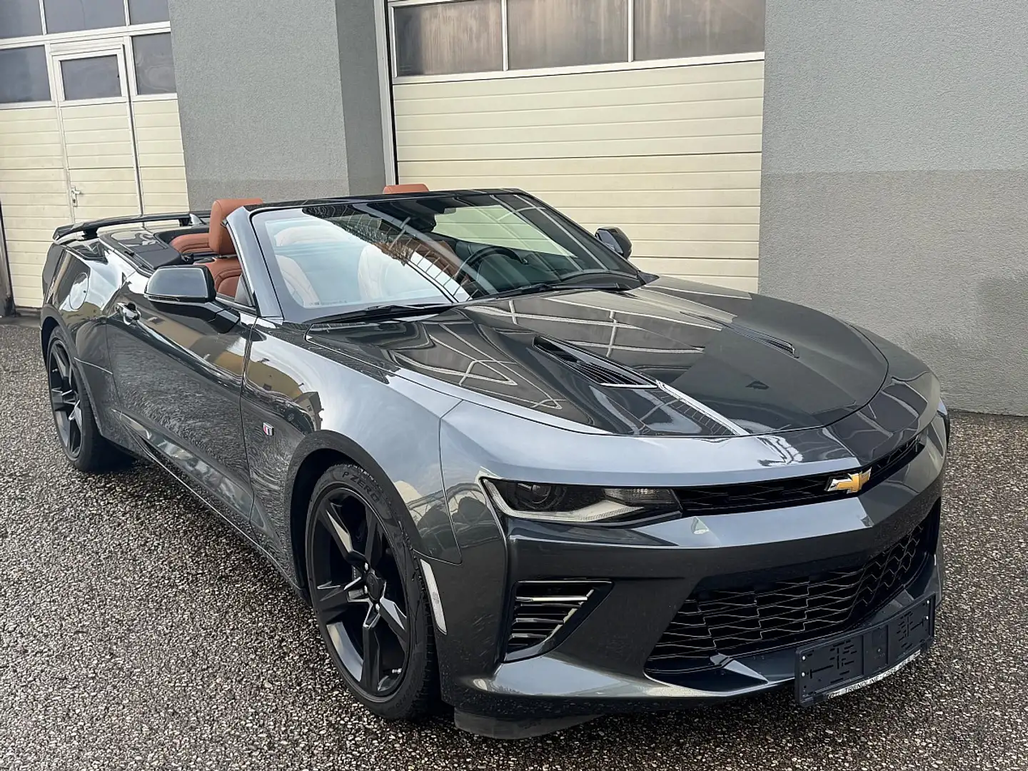 Chevrolet Camaro Cabrio 6,2 V8 Aut. Grau - 2