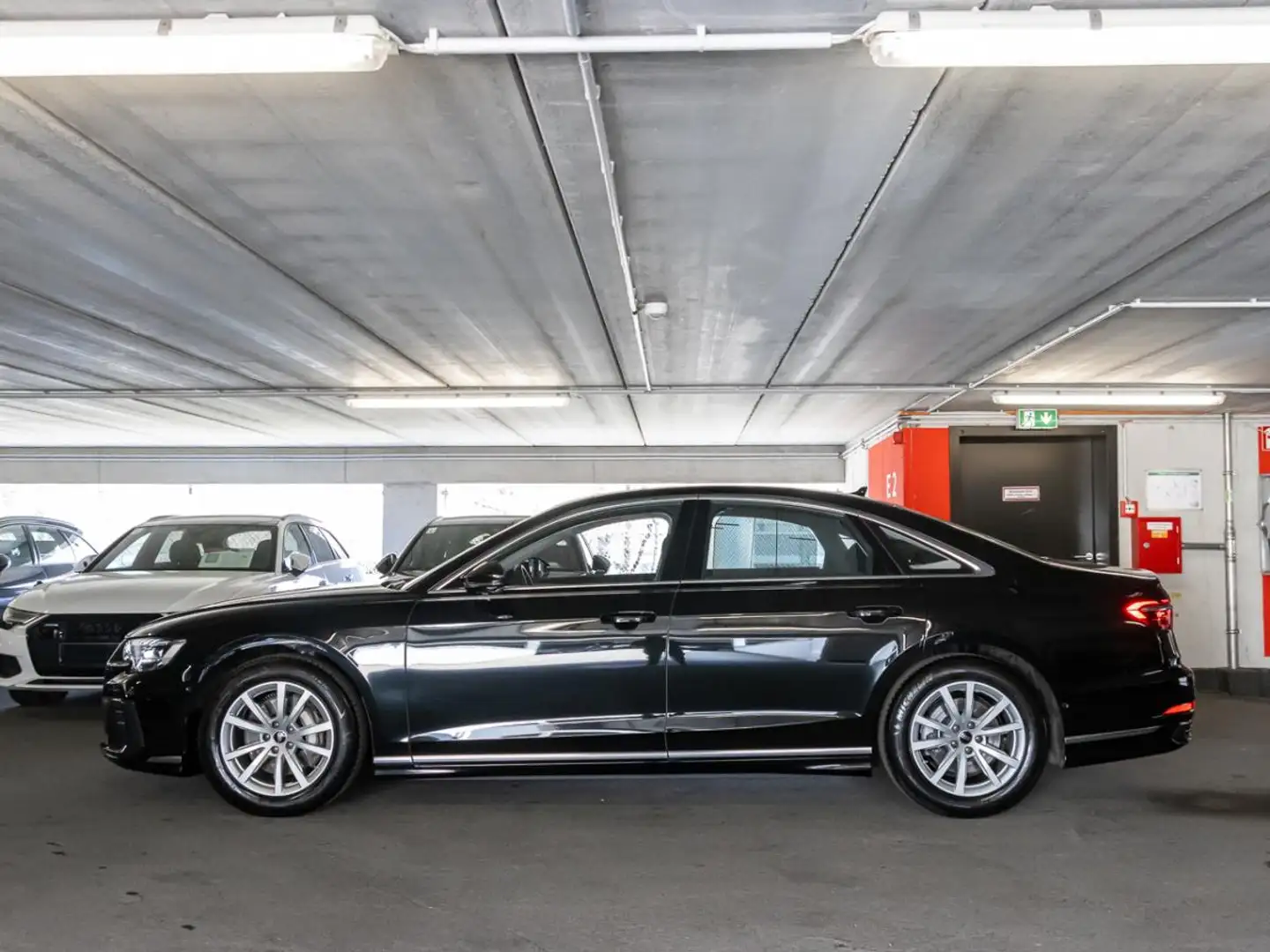 Audi A8 50 TDI quattro tiptronic AIR Pano Memory SHZ Schwarz - 2