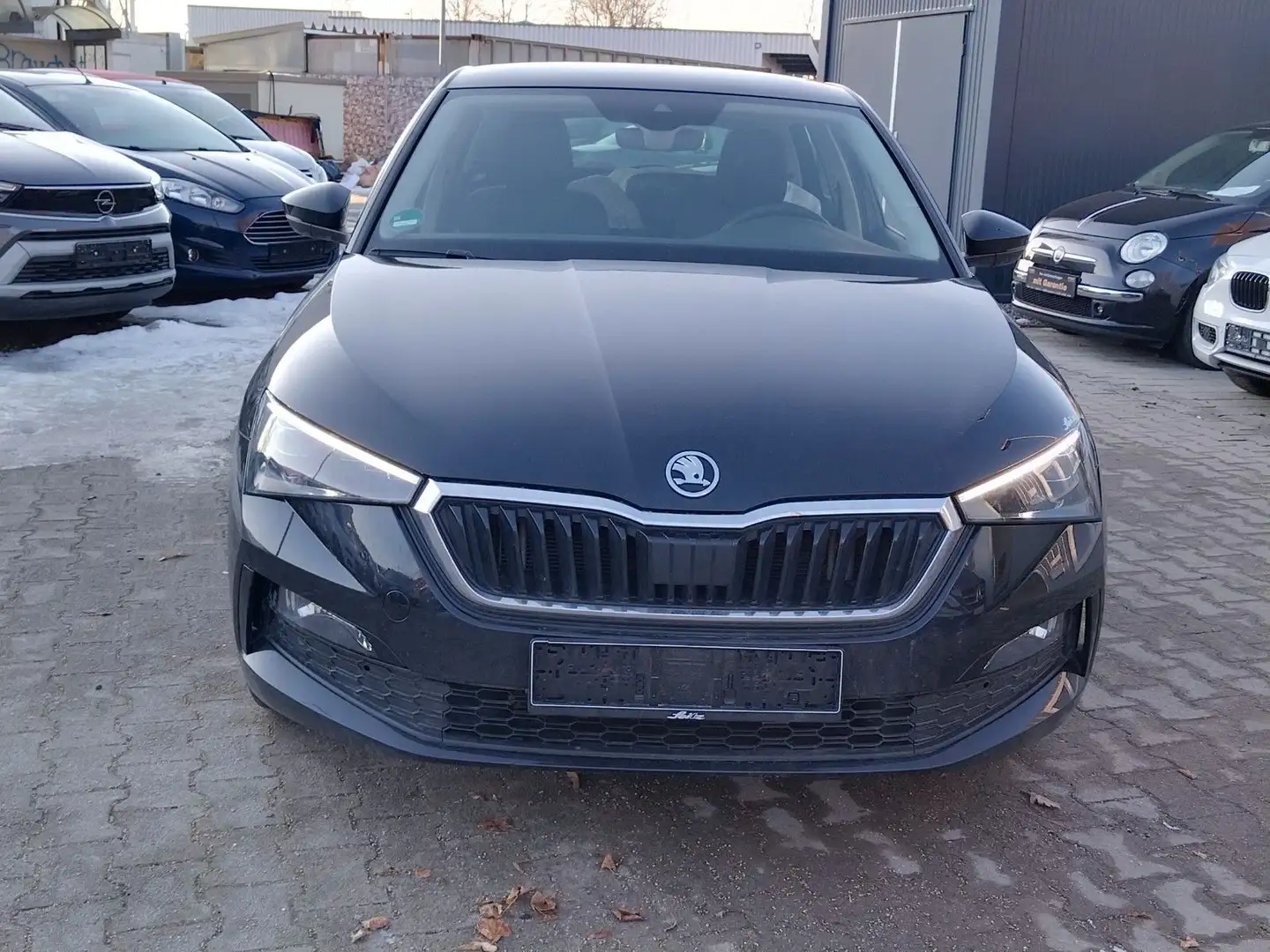 Skoda Scala 1.6 TDI Style+CAM+PANO+SHZ+PDC+TEMPOMAT Schwarz - 2