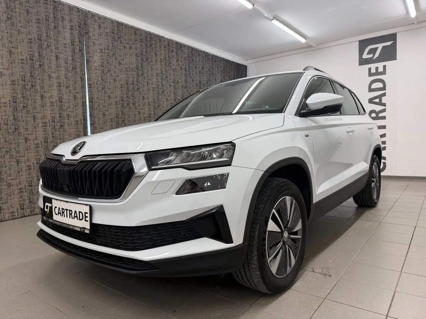 Skoda Karoq 2.0 TDI Ambition 4x4 Weiß - 2
