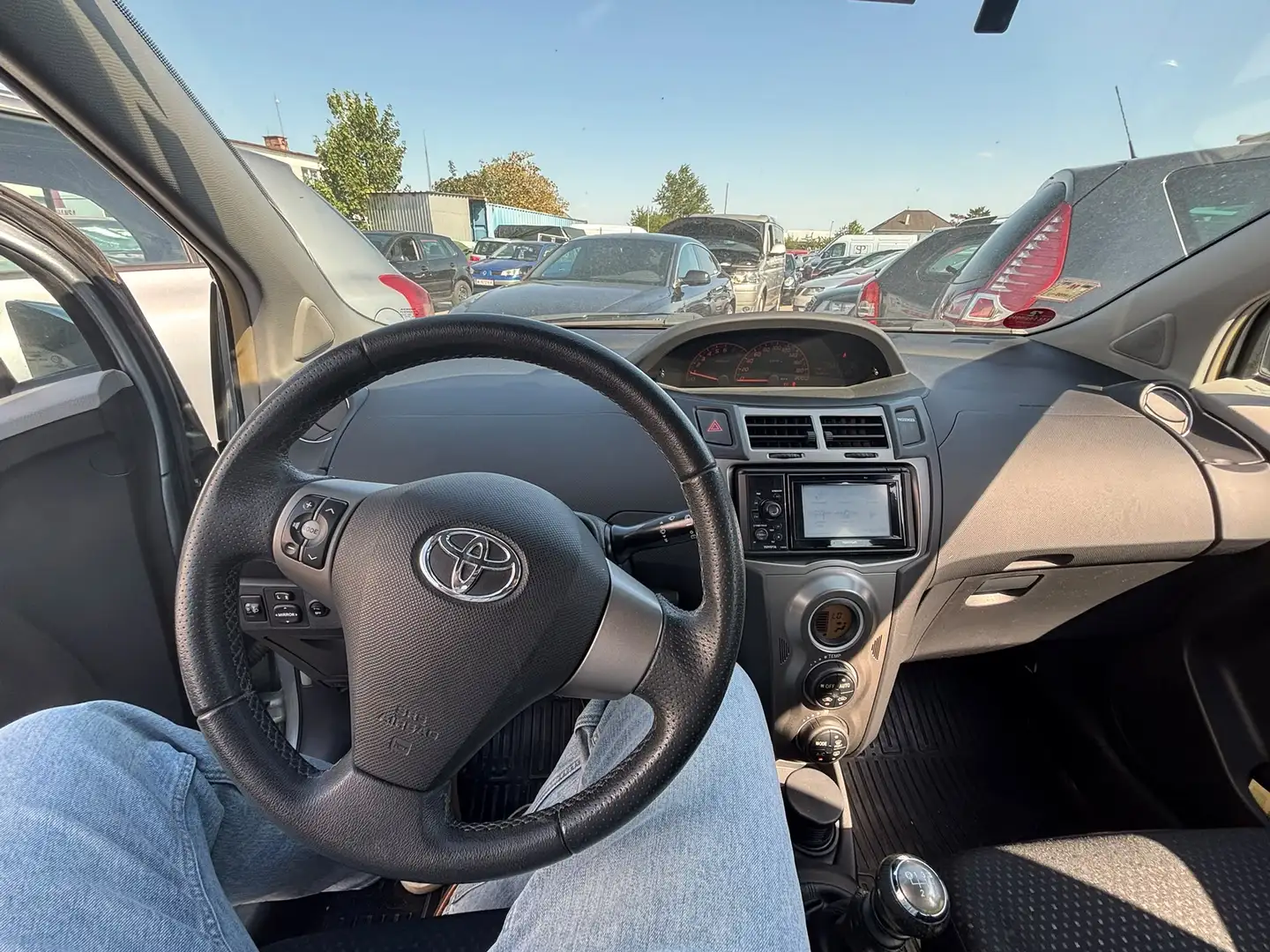 Toyota Yaris 1,33 Dual-VVT-i Sol - 1