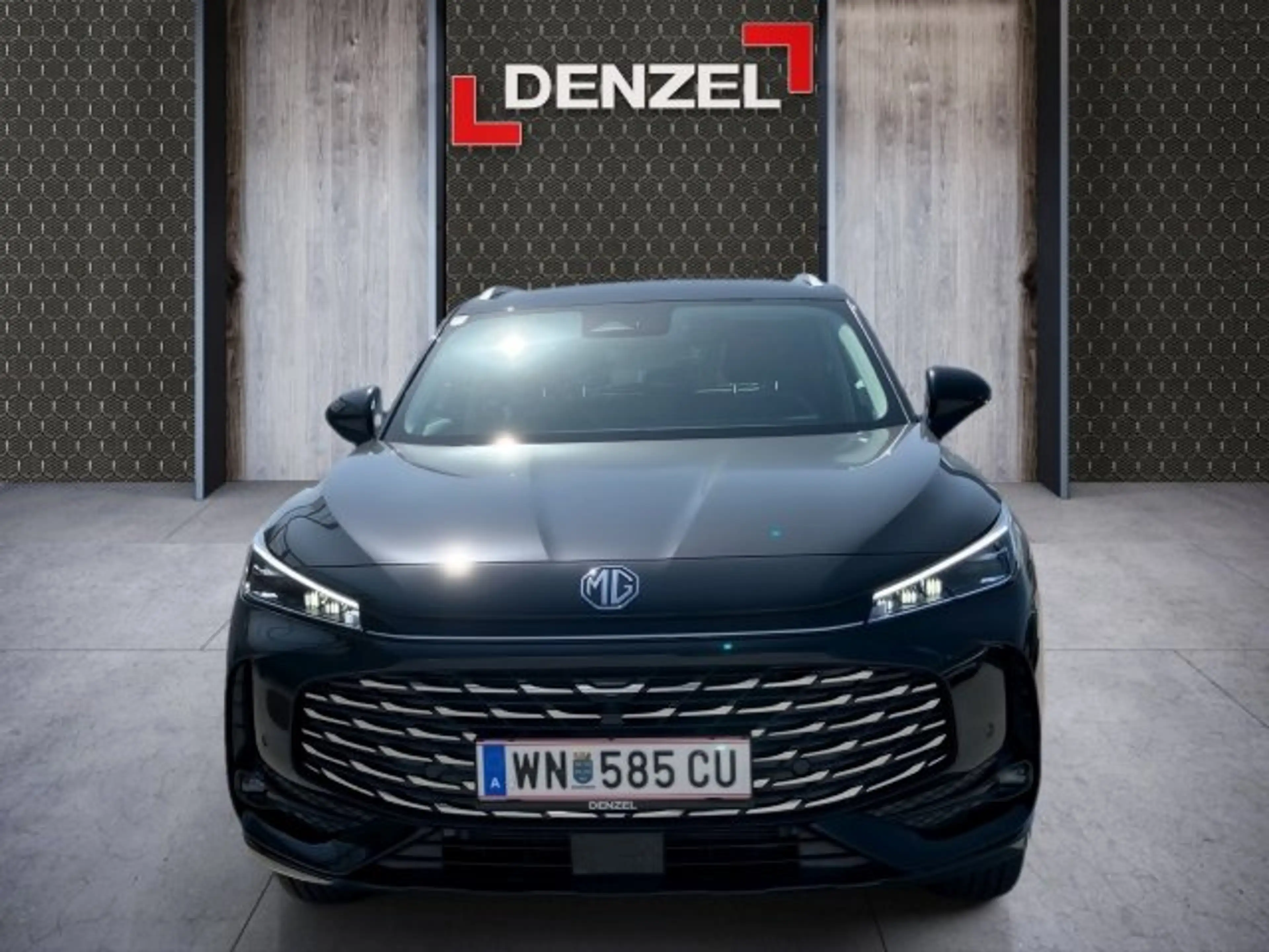 MG HS HEV Luxury 25.5 Österreich Paket — photo 6