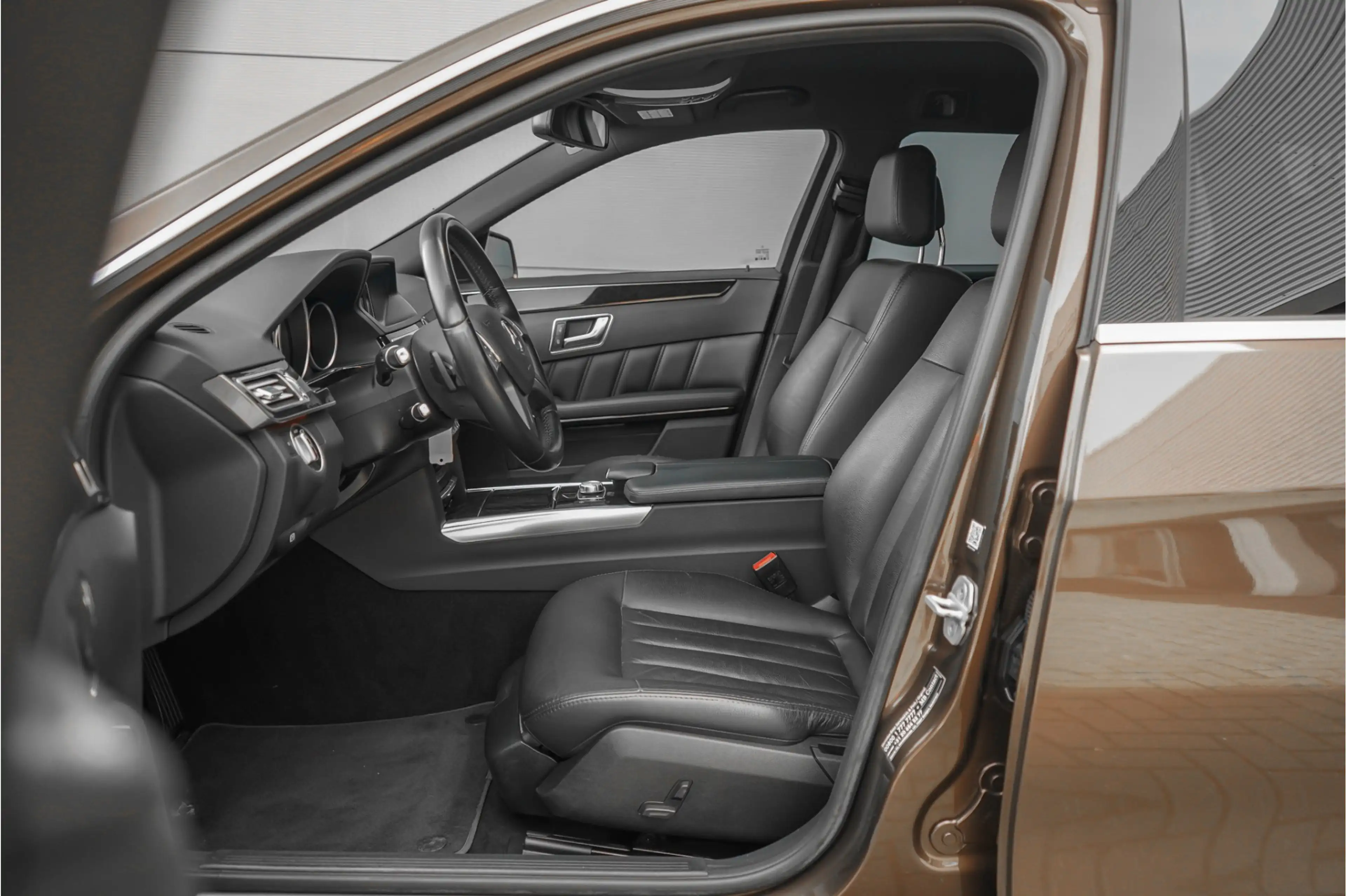 Mercedes-Benz E 250 Estate Ambition Elegance 7-Pers Leder LED Cruise — photo 4