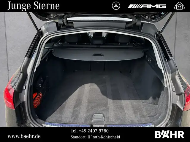 Mercedes-Benz 220 view 10