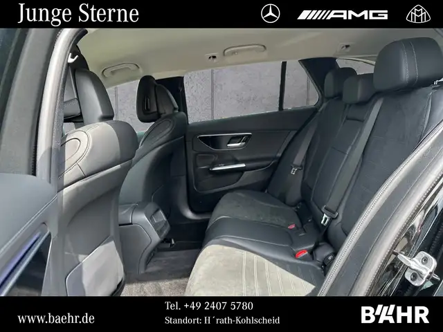 Mercedes-Benz 220 view 9