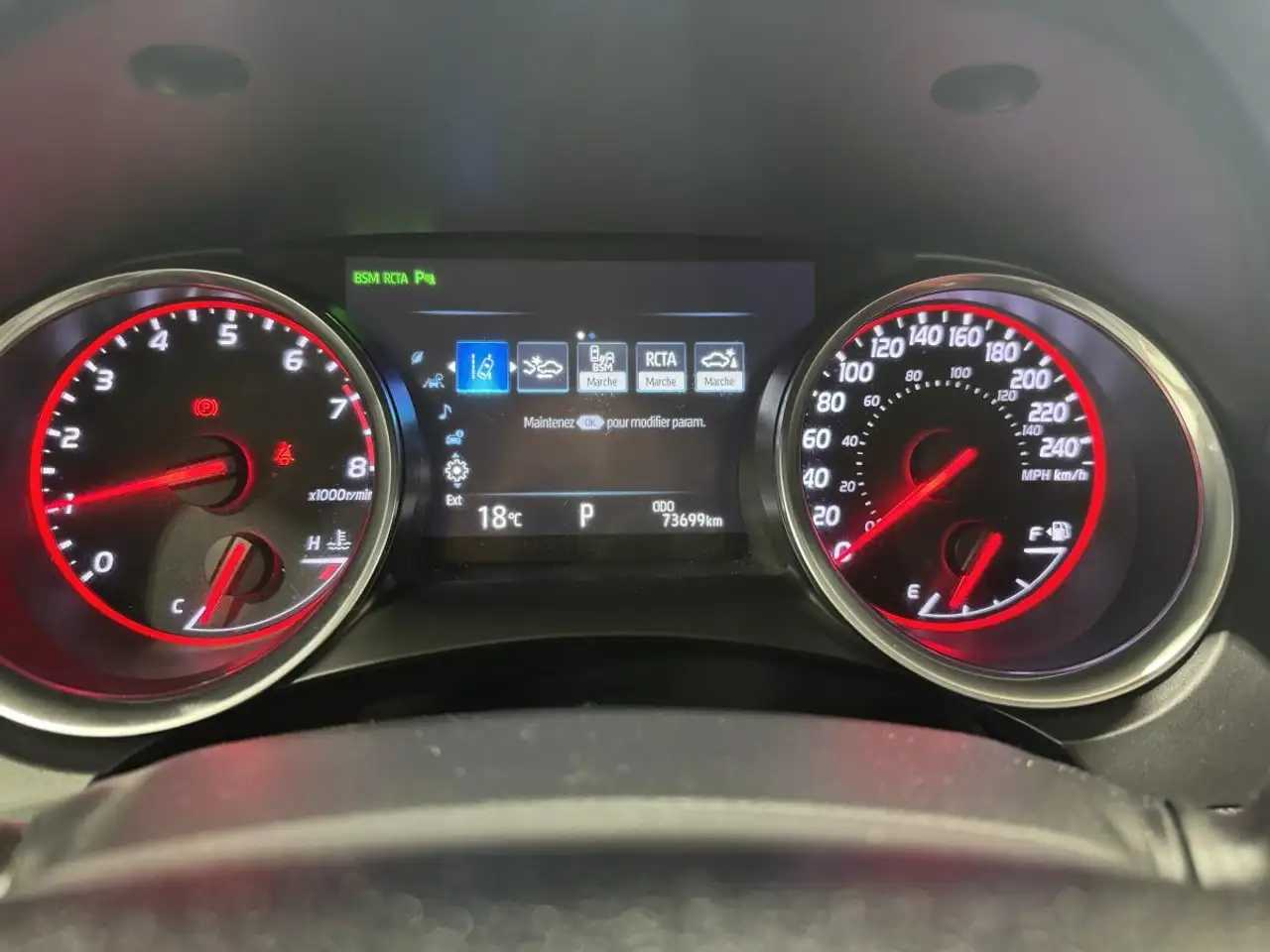 Toyota Camry снимка Toyota Camry
