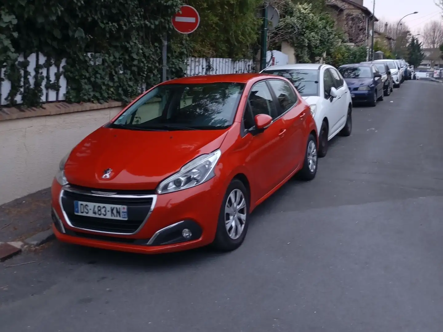 Peugeot 208 1.6 BlueHDi 75ch BVM5 Access Orange - 1