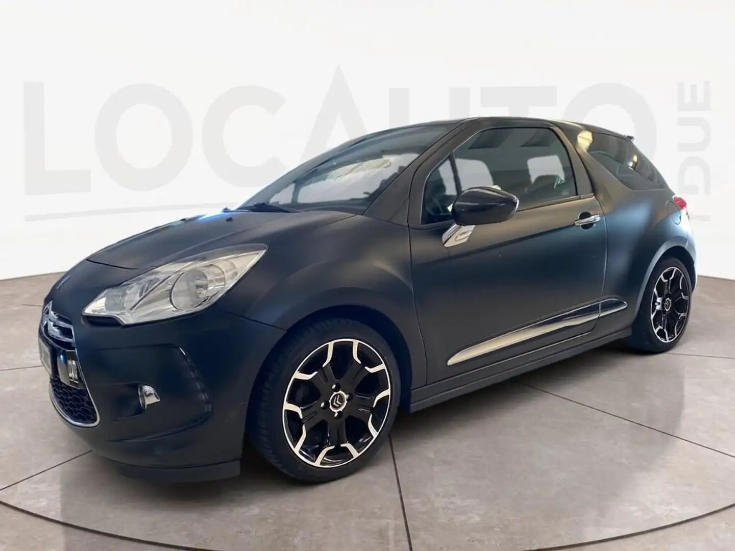 Citroen DS3 1.6 e-hdi airdream Just Black 110cv Černá - 1