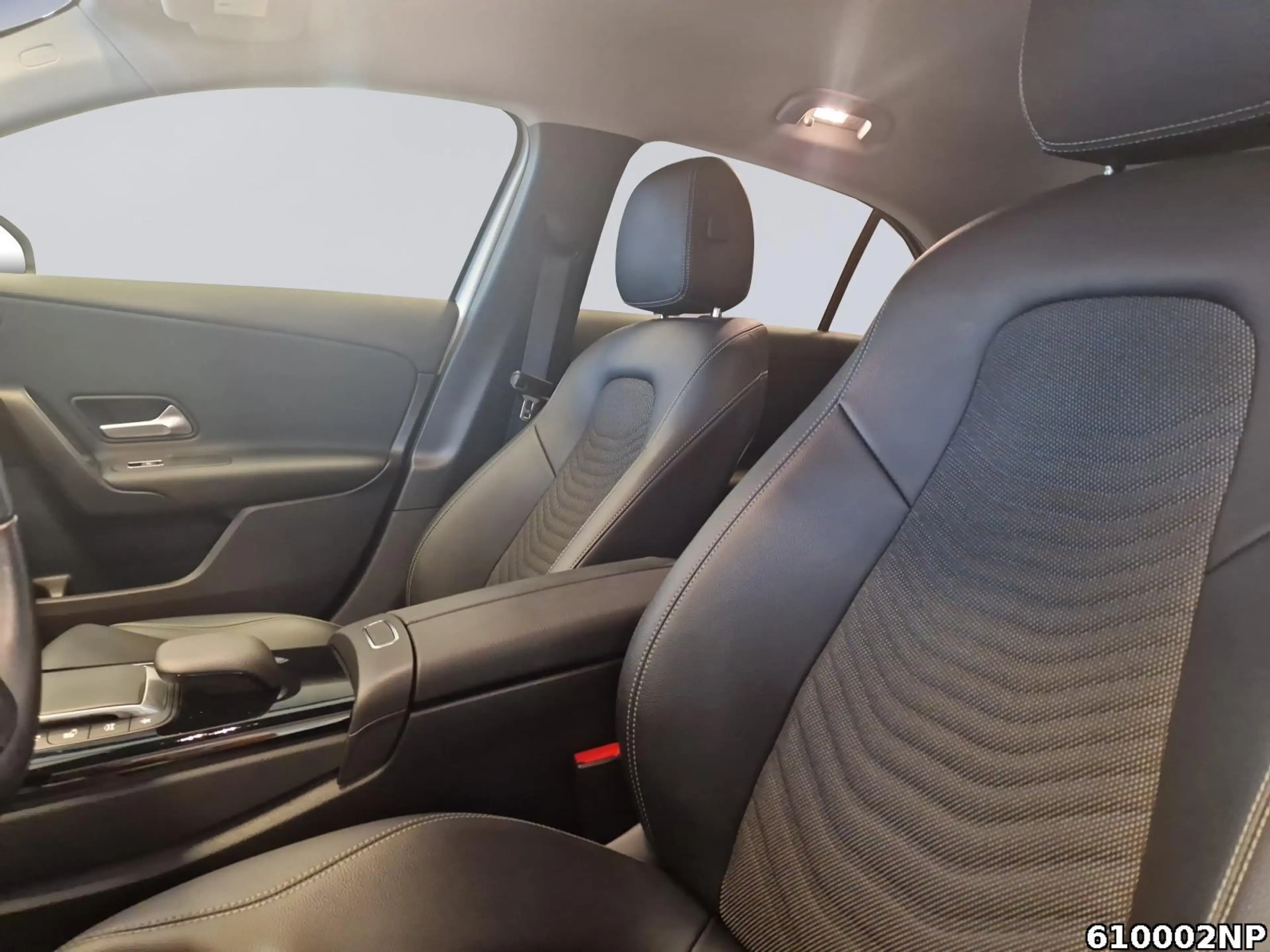 Mercedes-Benz A 180 Style Rückfahrkam. Carplay LED Totwinkel — photo 8