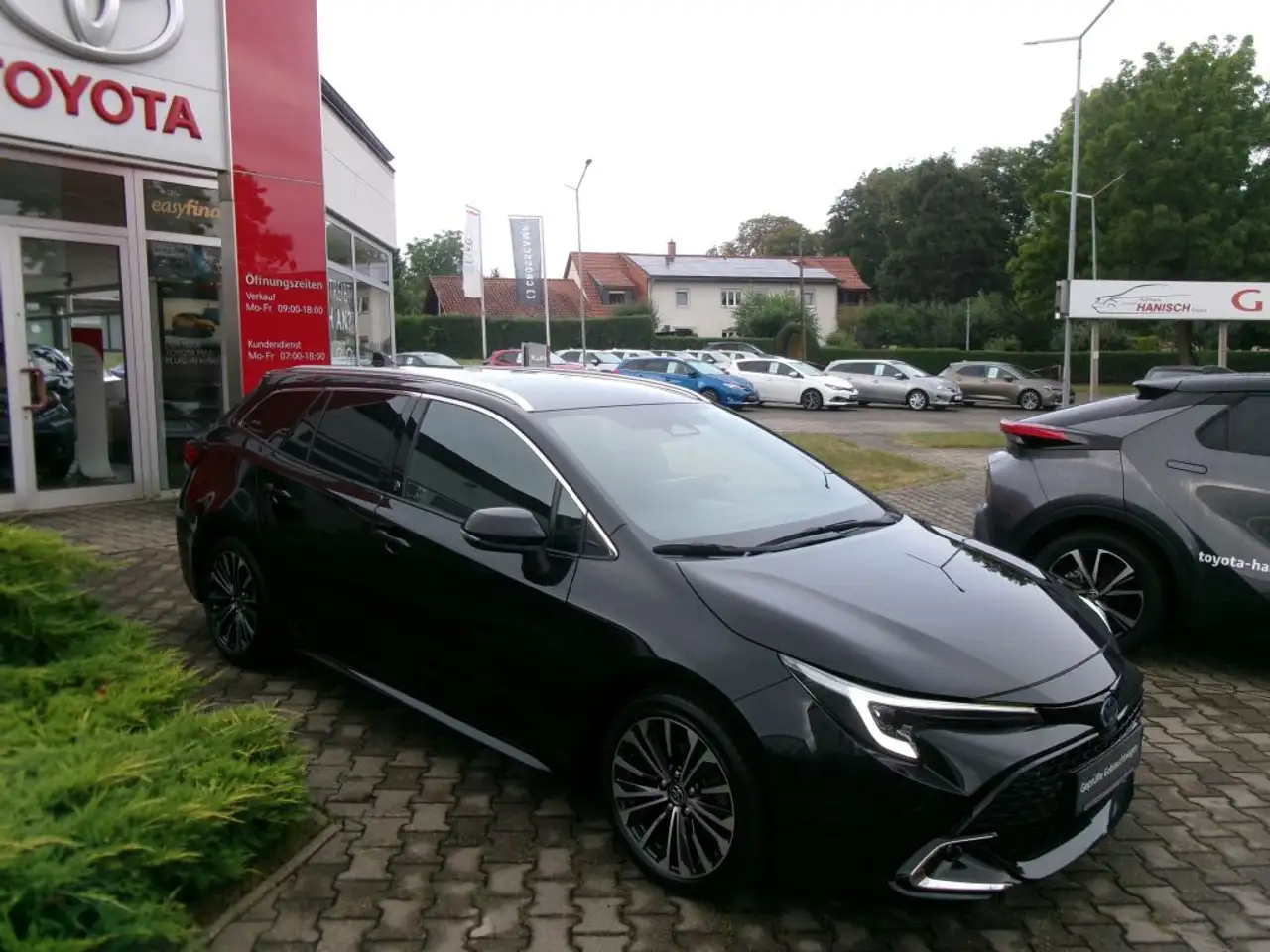 Toyota Corolla 1.8 Hybrid Touring Sports Team Deutschland, миниатюра 3