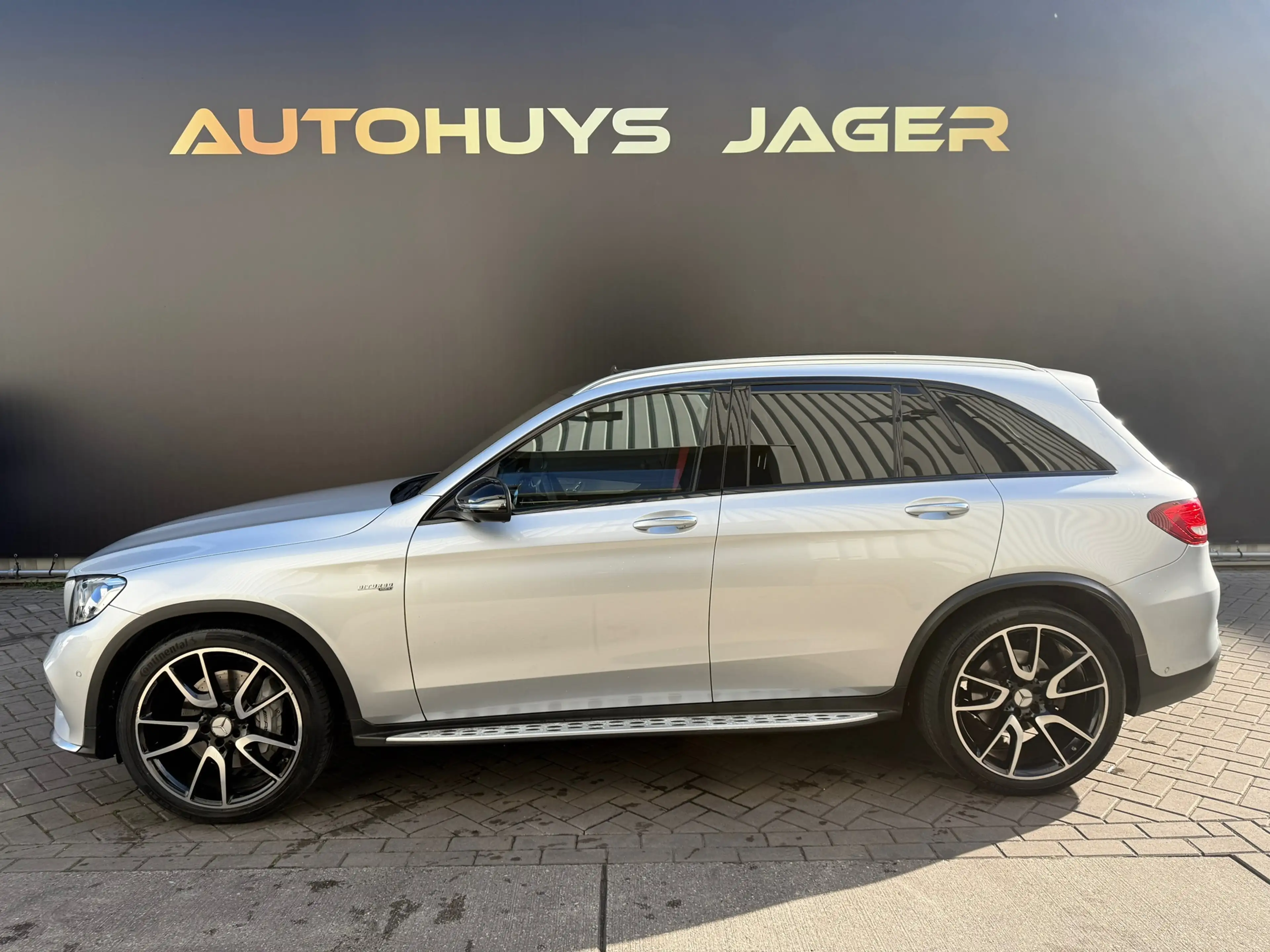 Mercedes-Benz GLC 43 AMG 4MATIC Pano Alcantara Memory Camera Luchtvering — photo 7