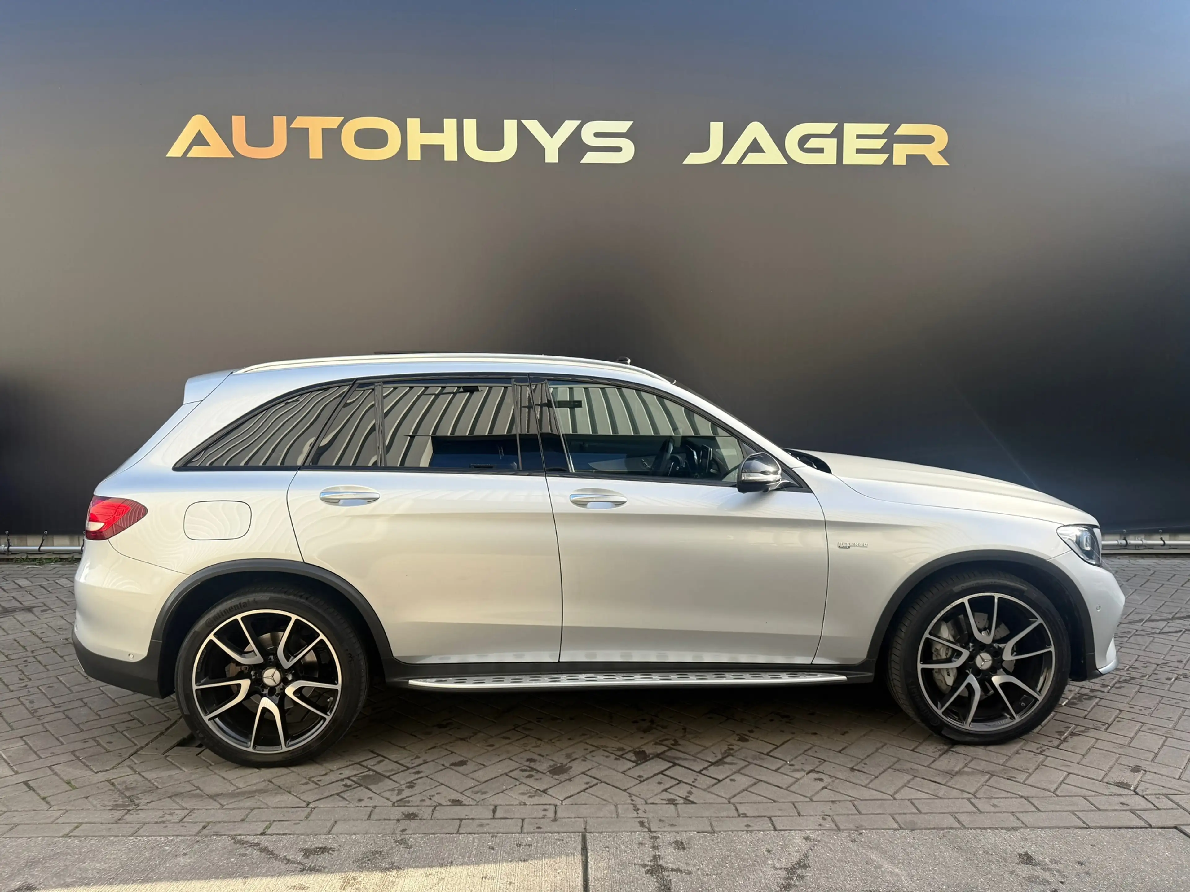 Mercedes-Benz GLC 43 AMG 4MATIC Pano Alcantara Memory Camera Luchtvering — photo 10