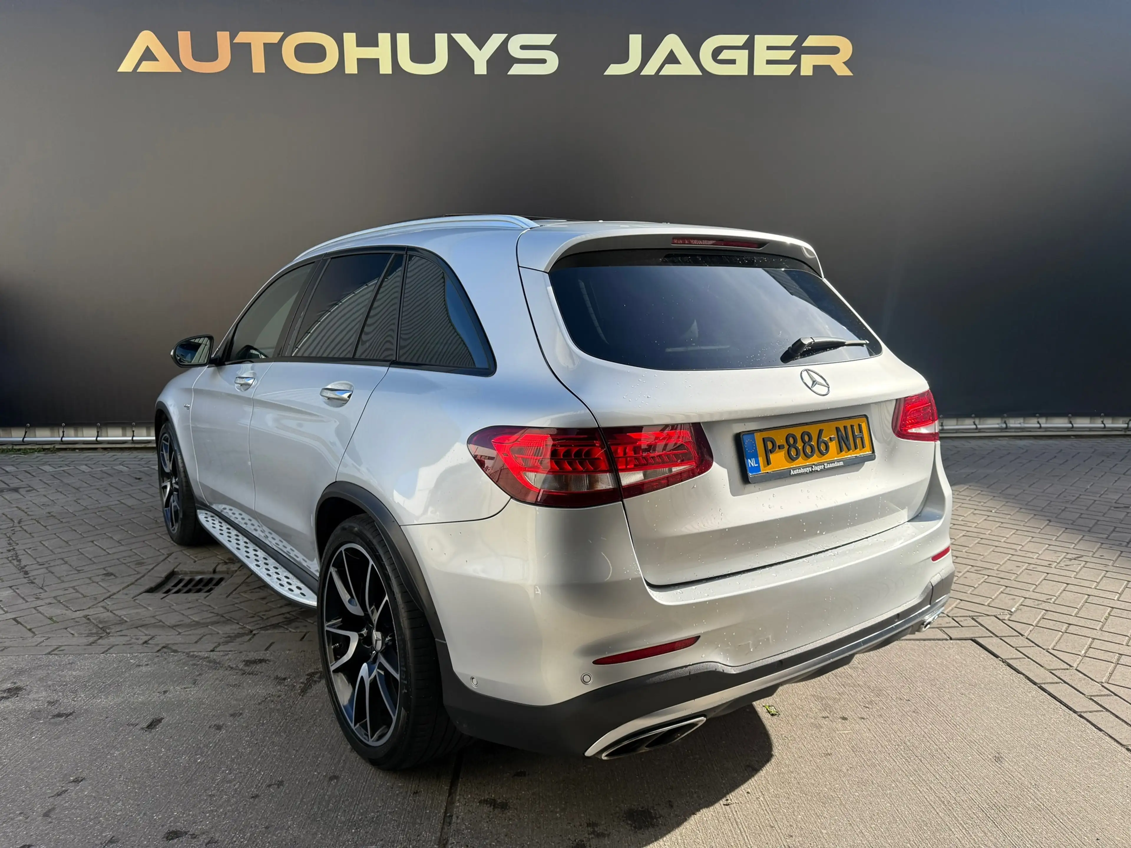 Mercedes-Benz GLC 43 AMG 4MATIC Pano Alcantara Memory Camera Luchtvering — photo 2