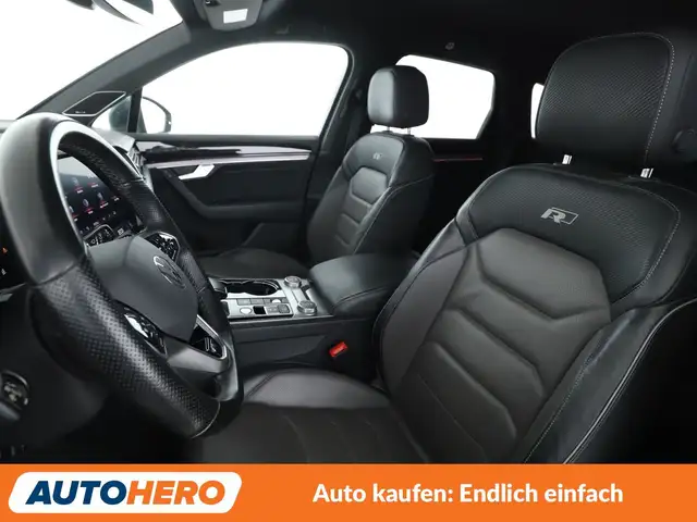 Volkswagen Touareg view 10