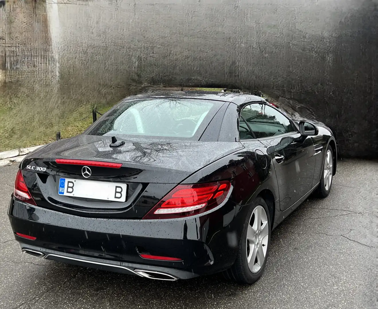 Mercedes-Benz SLC 300 9G-TRONIC Чорний - 2
