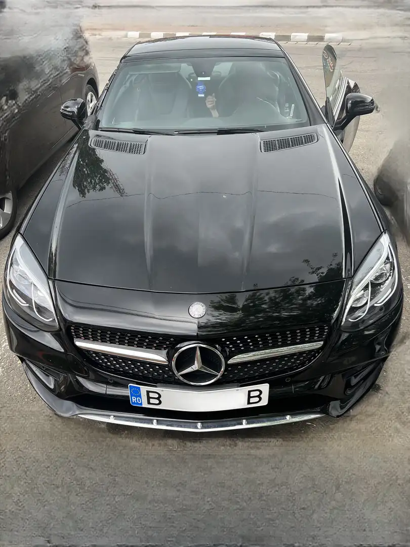 Mercedes-Benz SLC 300 9G-TRONIC Чорний - 1