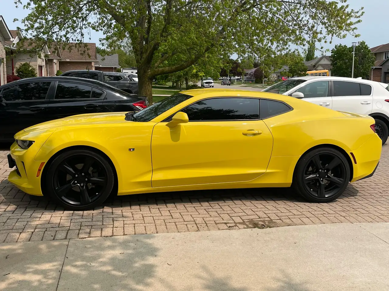 Chevrolet Camaro снимка Chevrolet Camaro