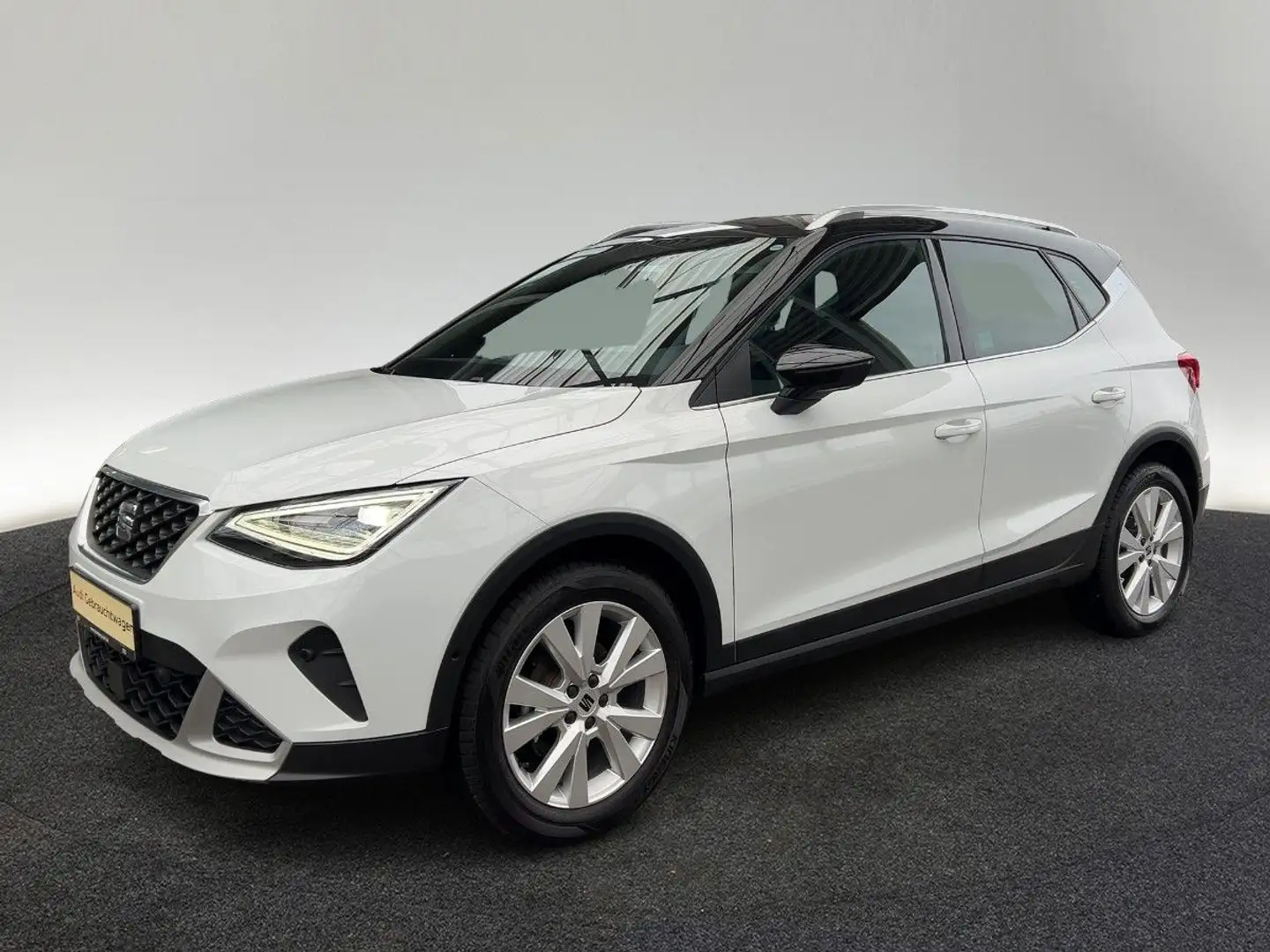 SEAT Arona 1.0 TSI Xperience DSG LED Navi Sitzheizung Weiß - 2