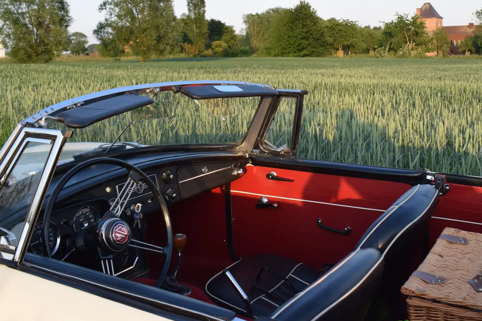 MG MGB Roadster Білий - 2