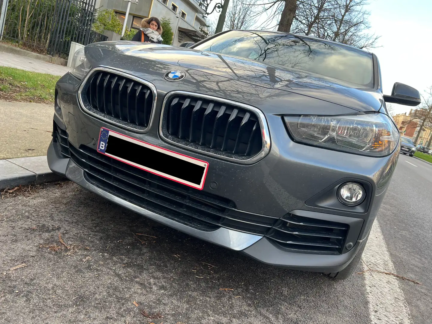 BMW X2 sdrive 18 Grijs - 2