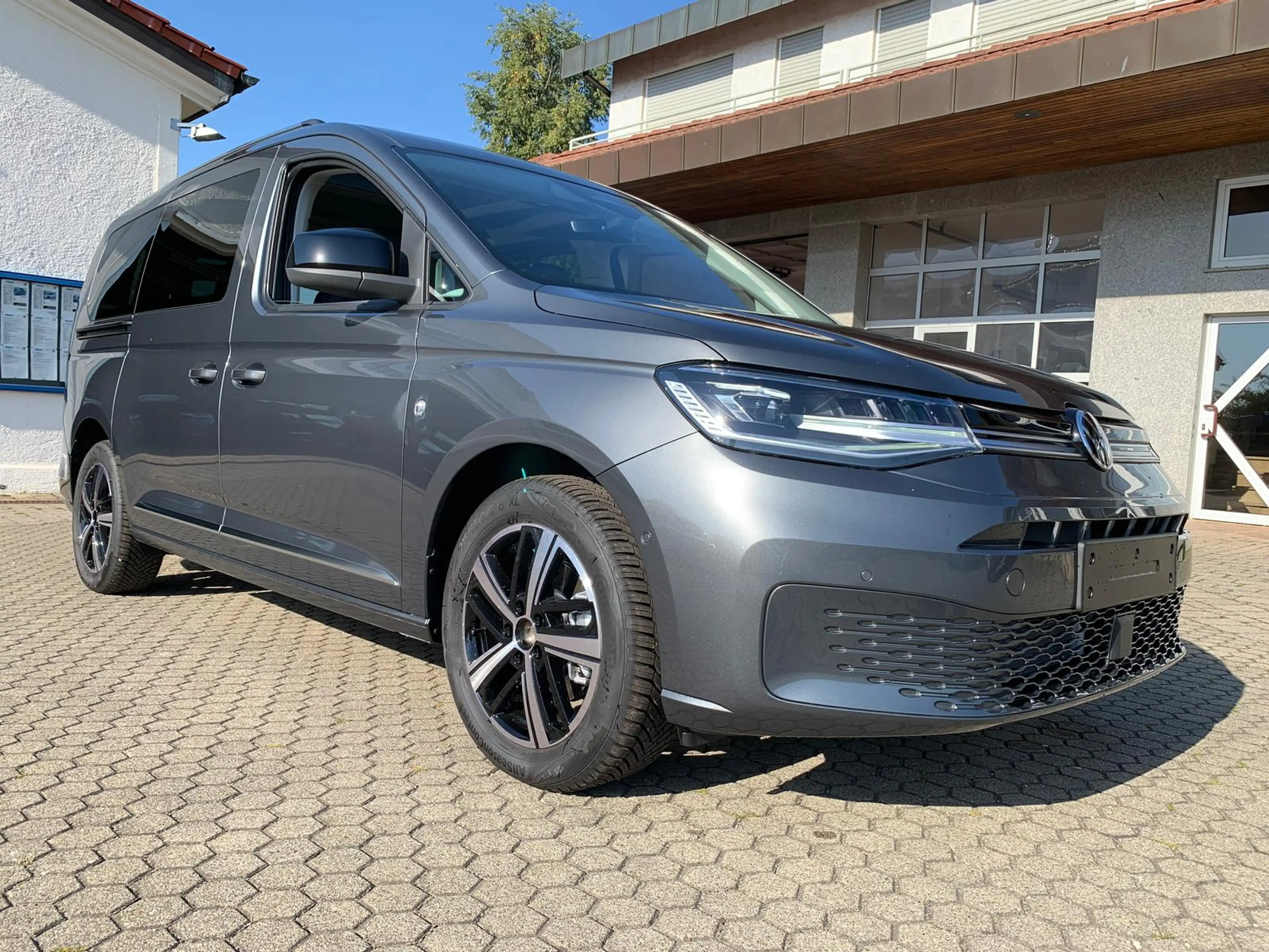 Volkswagen Caddy Style eHybrid AHK Navi Panorama Kamera — photo 6